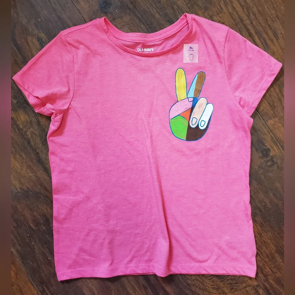 ✨️BUNDLE - set of 4 shirts!✨️Old Navy Short Sleeve Tees - 1 NWT